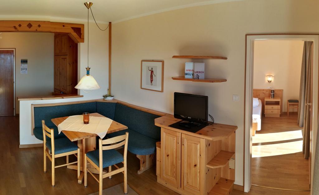 Hotel Am Hang Сопрабольцано Номер фото